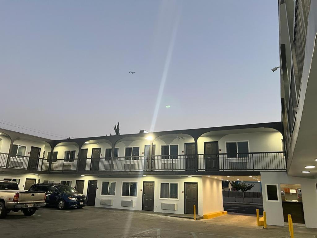 Lux Inn Los Angeles Dış mekan fotoğraf